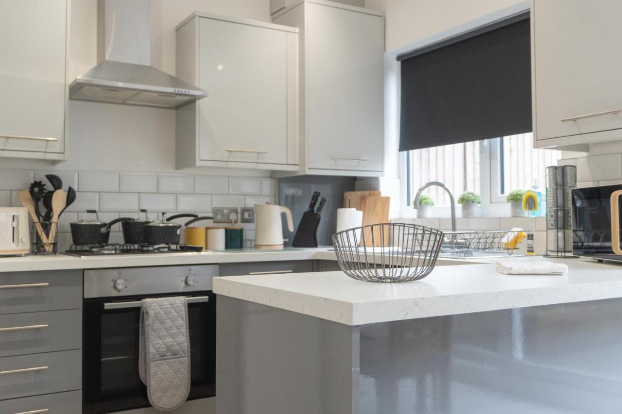 Sheldon House 3 Bed Cosy Home Nr Jlr & Nec מראה חיצוני תמונה